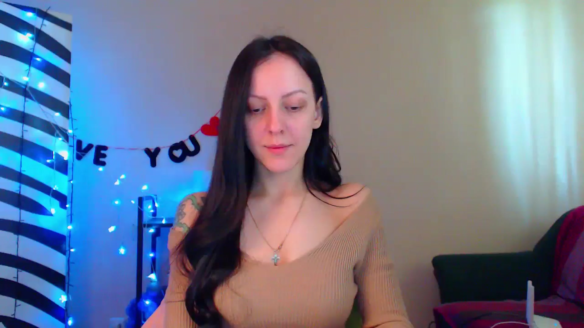 Gallery image thumbnail from Cos_Sexy's myfreecams stream on, 04/14/2024, 10:28 image 15 of 20