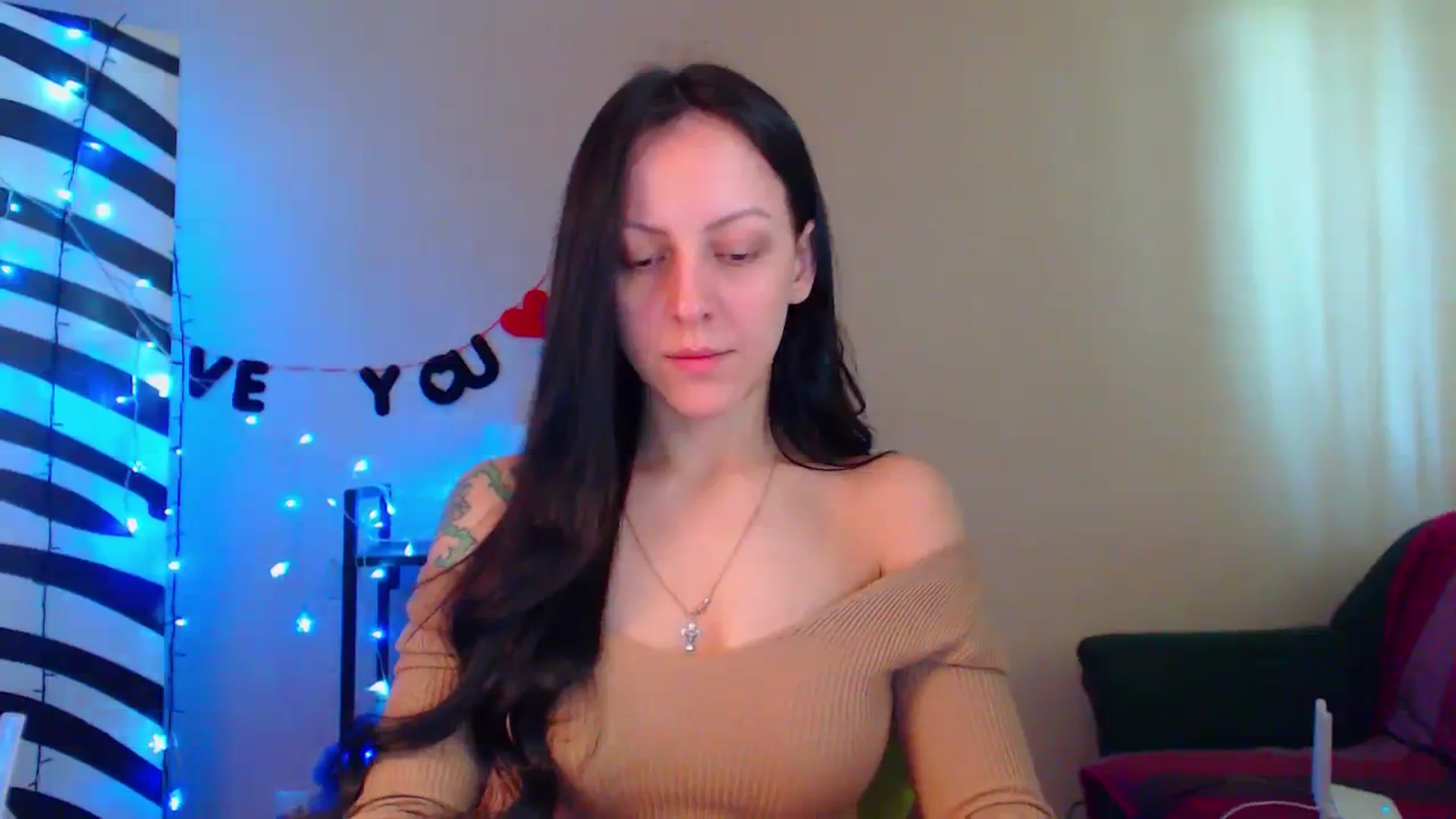 Gallery image thumbnail from Cos_Sexy's myfreecams stream on, 04/14/2024, 10:28 image 5 of 20