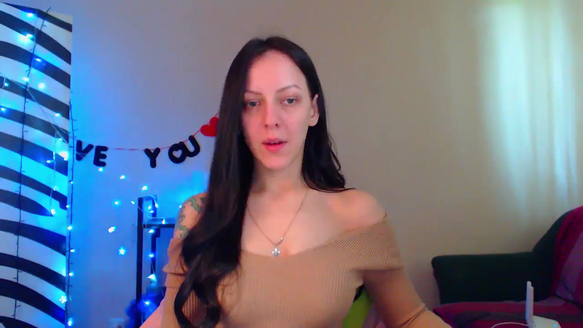 Gallery image thumbnail from Cos_Sexy's myfreecams stream on, 04/14/2024, 10:28 image 10 of 20