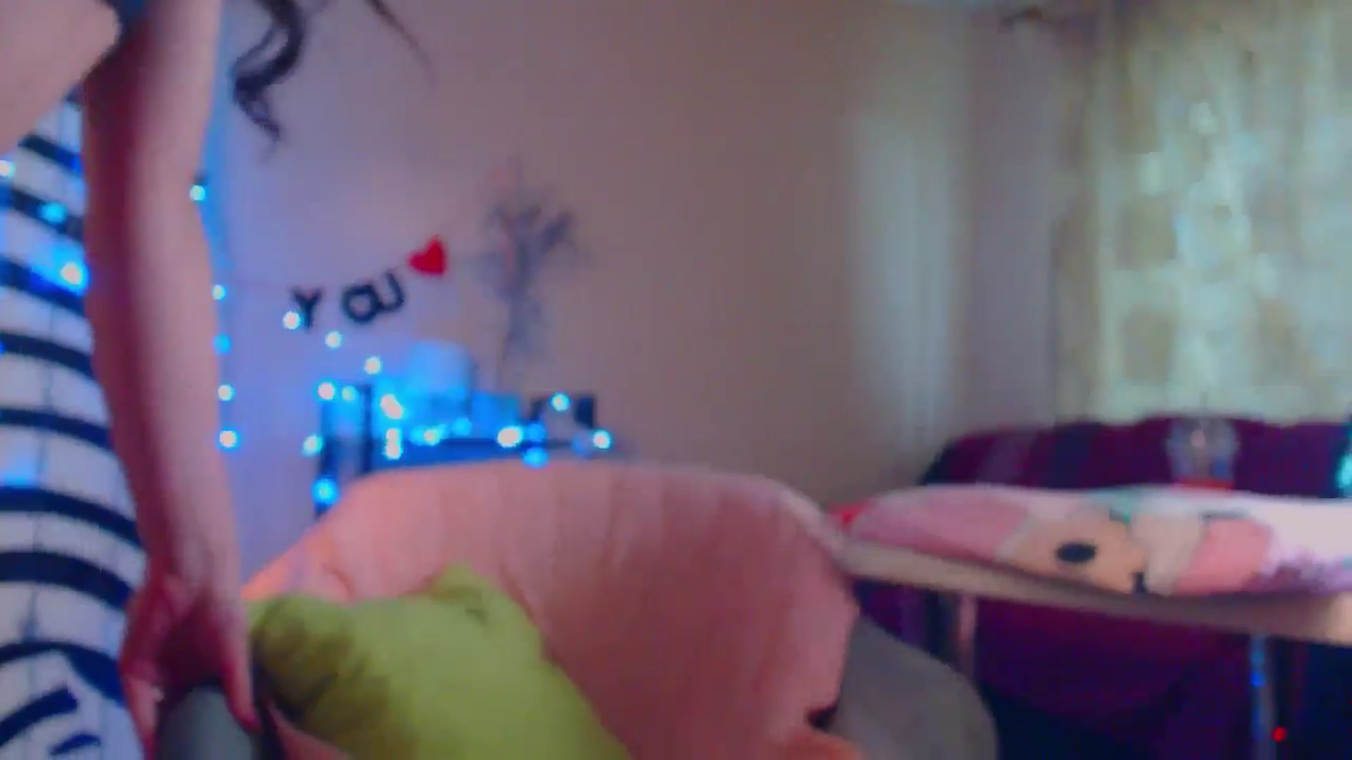 Gallery image thumbnail from Cos_Sexy's myfreecams stream on, 04/18/2024, 12:22 image 9 of 20