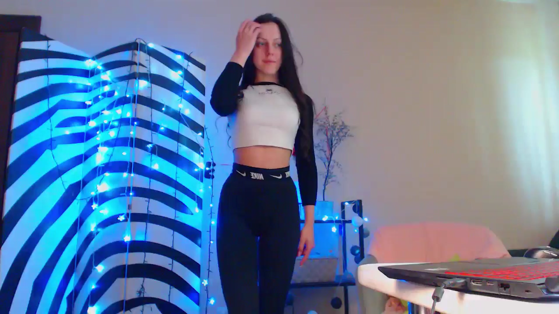 Gallery image thumbnail from Cos_Sexy's myfreecams stream on, 04/19/2024, 11:46 image 1 of 20