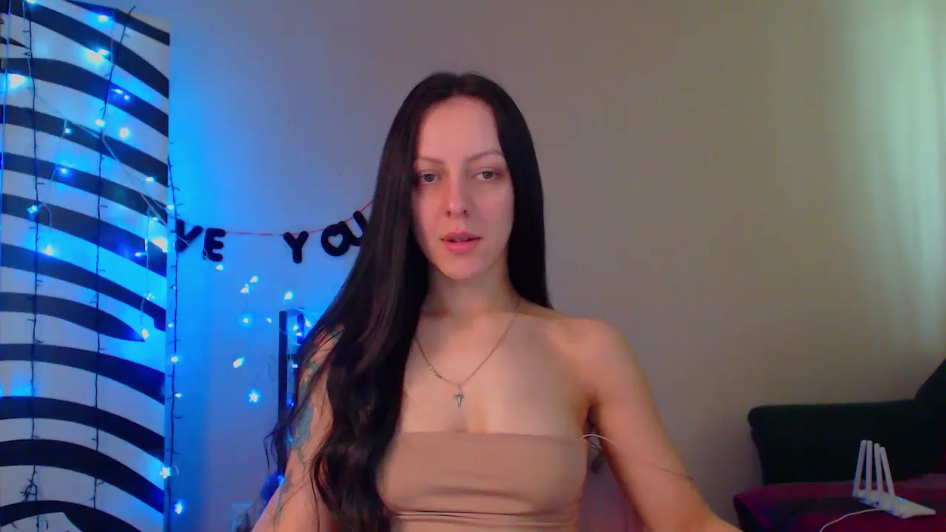 Gallery image thumbnail from Cos_Sexy's myfreecams stream on, 04/26/2024, 10:52 image 8 of 20