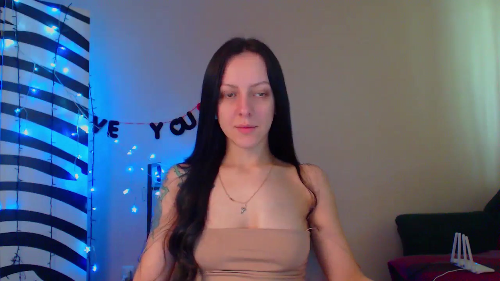 Gallery image thumbnail from Cos_Sexy's myfreecams stream on, 04/26/2024, 10:52 image 7 of 20