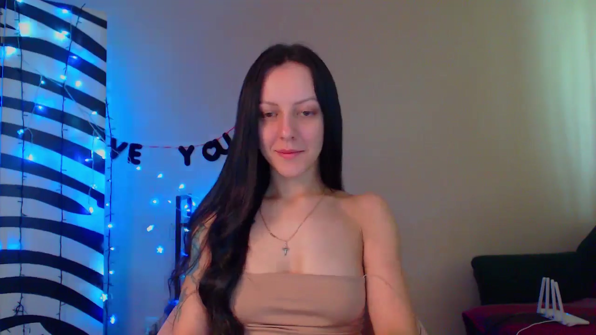 Gallery image thumbnail from Cos_Sexy's myfreecams stream on, 04/26/2024, 10:52 image 10 of 20