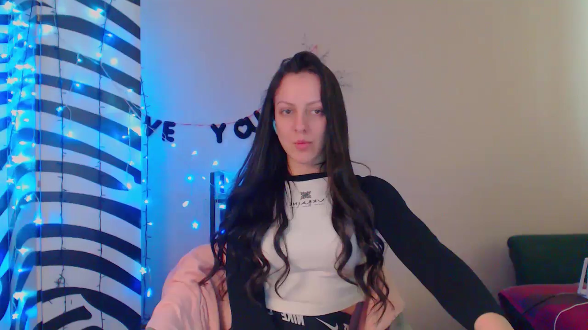 Gallery image thumbnail from Cos_Sexy's myfreecams stream on, 04/26/2024, 12:36 image 18 of 20