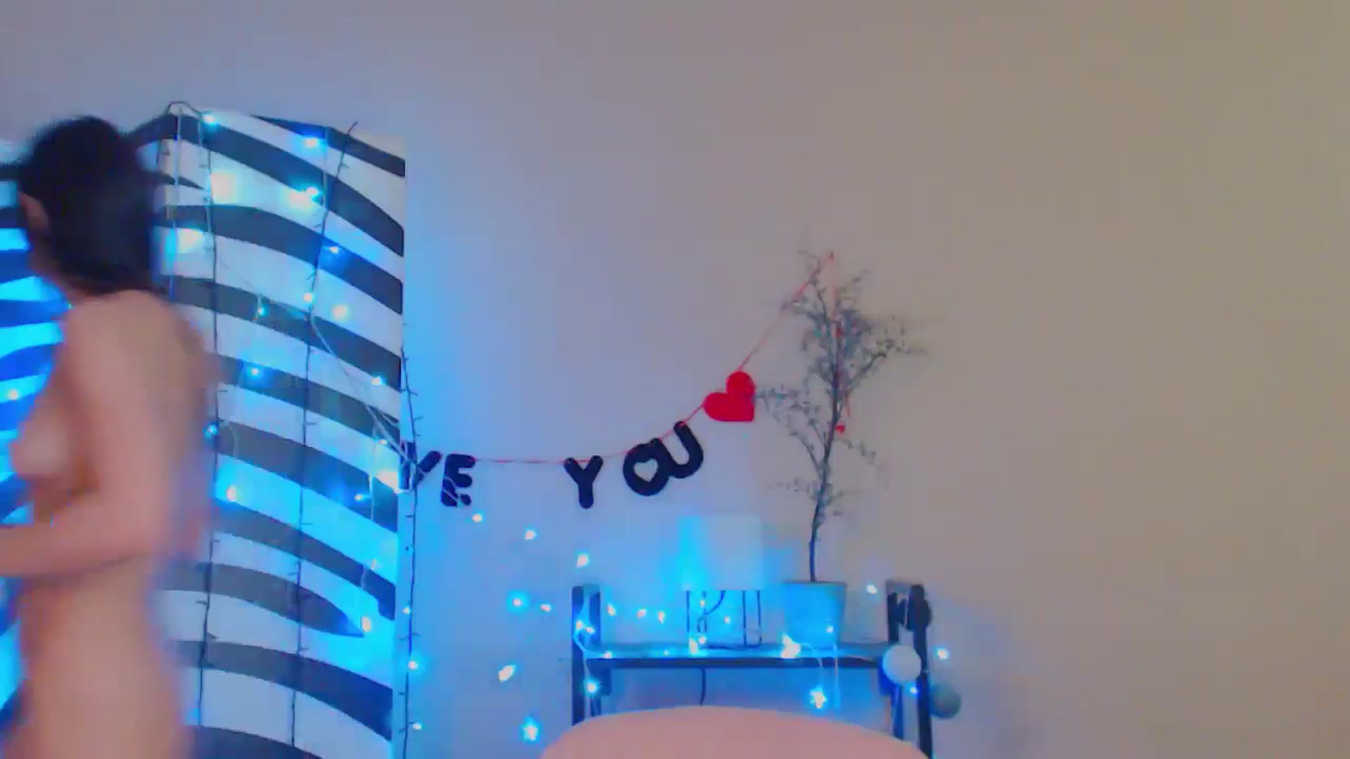 Gallery image thumbnail from Cos_Sexy's myfreecams stream on, 04/29/2024, 13:01 image 11 of 20