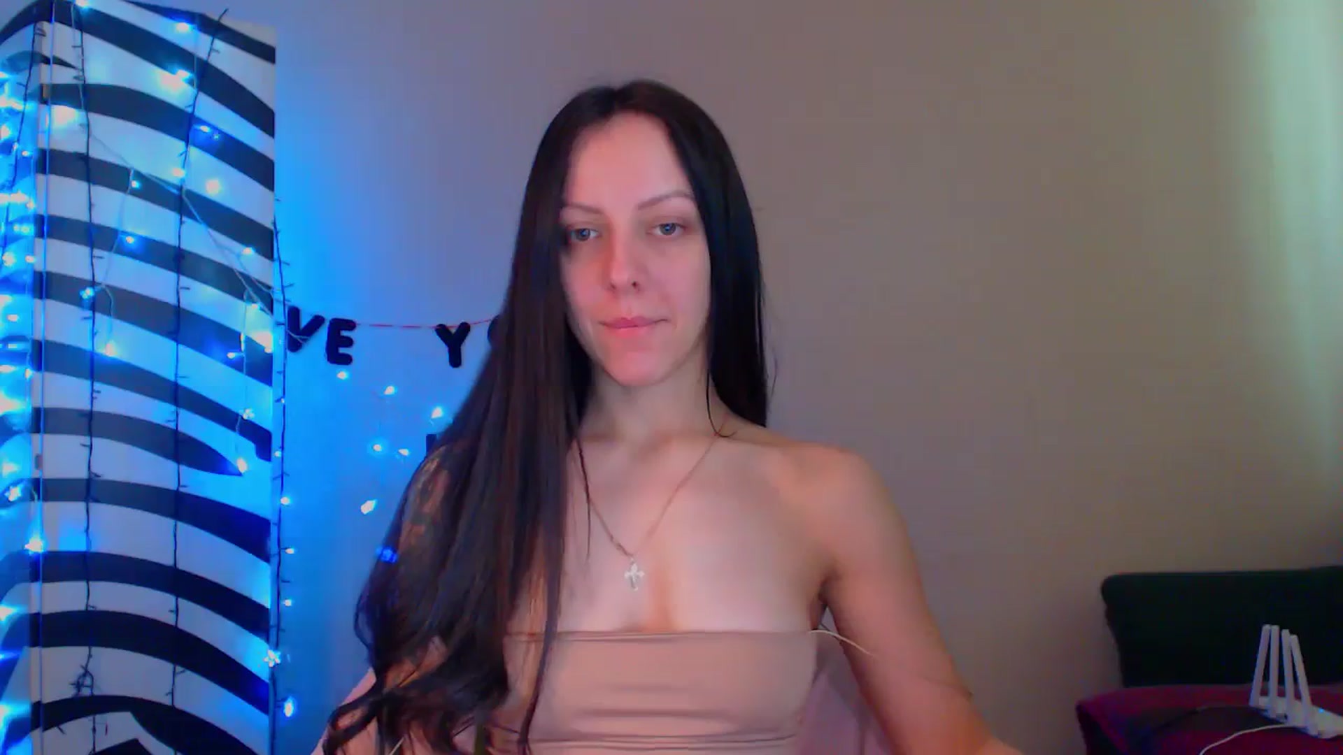 Gallery image thumbnail from Cos_Sexy's myfreecams stream on, 04/30/2024, 11:05 image 4 of 20