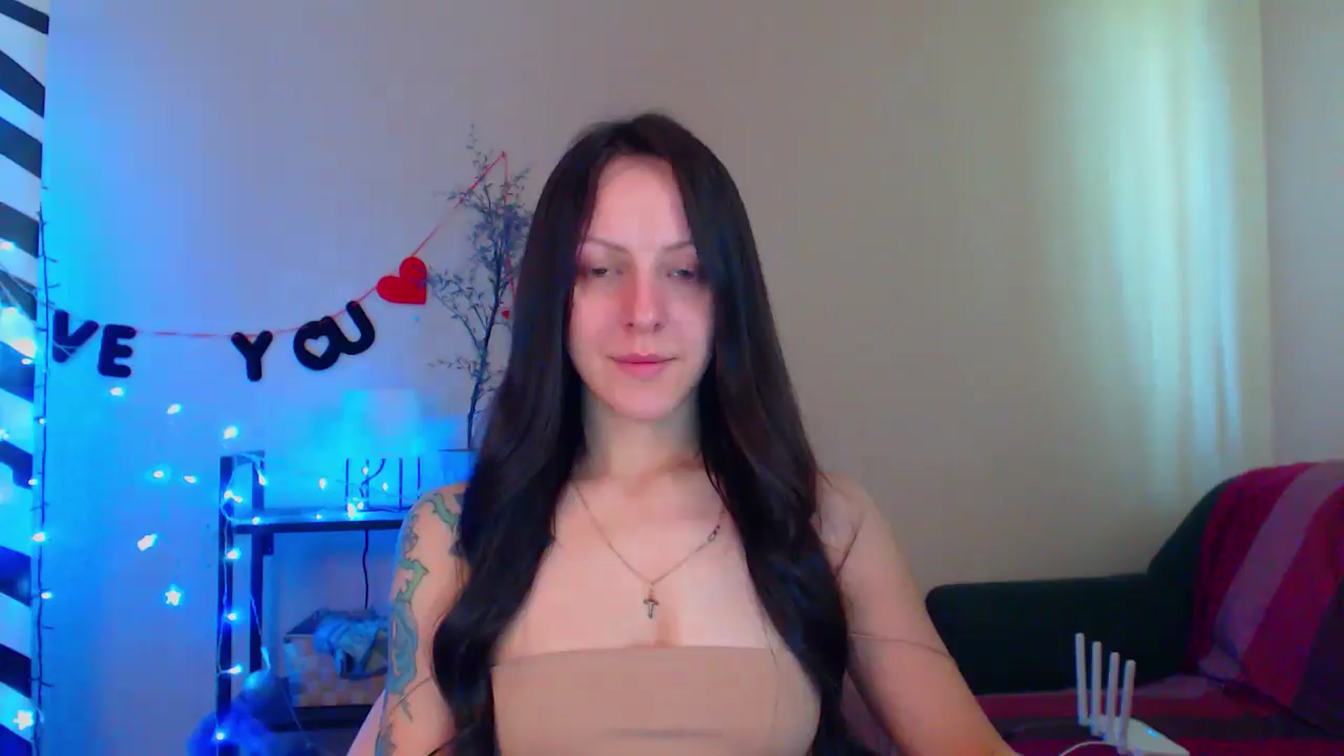 Gallery image thumbnail from Cos_Sexy's myfreecams stream on, 05/07/2024, 10:51 image 10 of 20