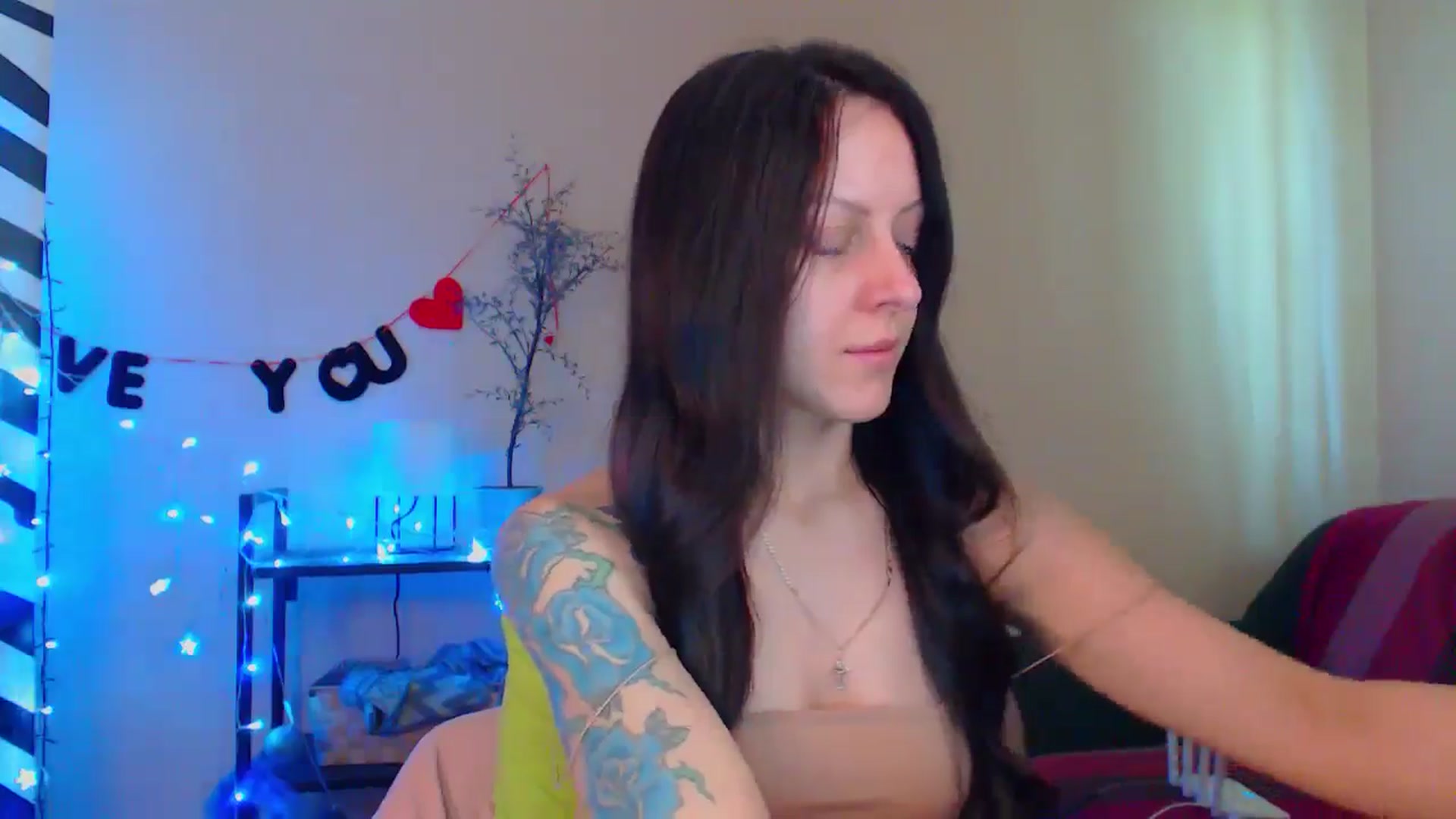 Gallery image thumbnail from Cos_Sexy's myfreecams stream on, 05/07/2024, 10:51 image 5 of 20