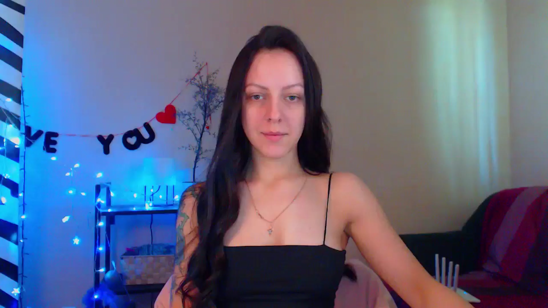 Gallery image thumbnail from Cos_Sexy's myfreecams stream on, 05/08/2024, 11:29 image 3 of 20