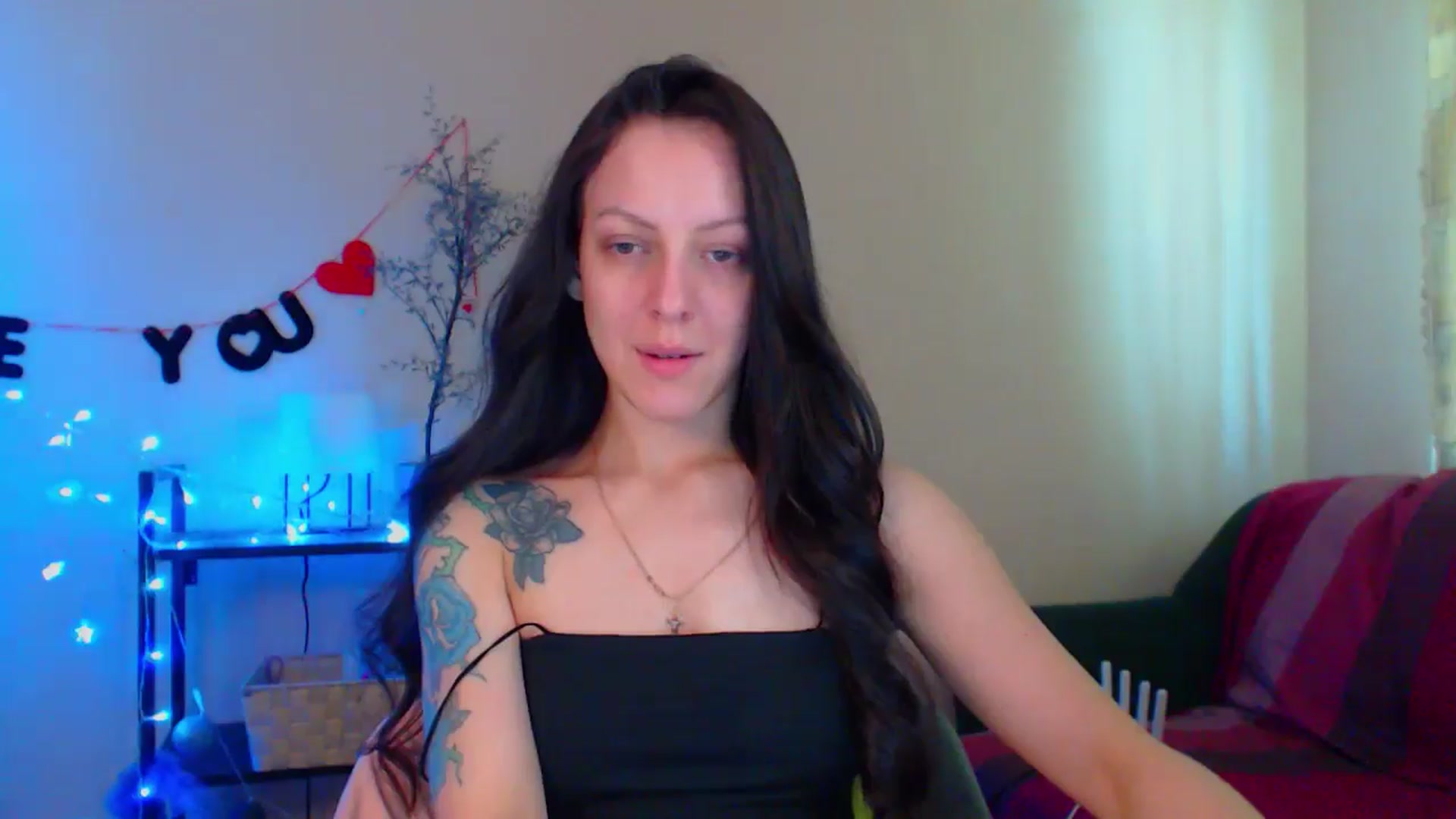 Gallery image thumbnail from Cos_Sexy's myfreecams stream on, 05/08/2024, 12:23 image 4 of 20