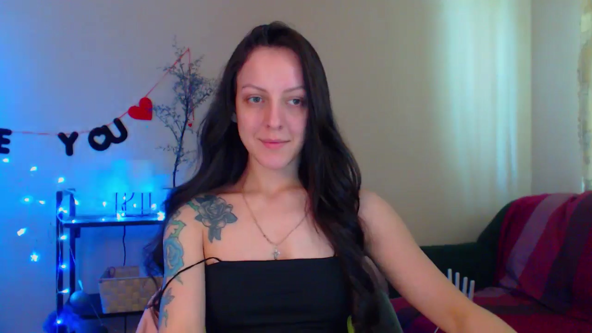 Gallery image thumbnail from Cos_Sexy's myfreecams stream on, 05/08/2024, 12:23 image 5 of 20