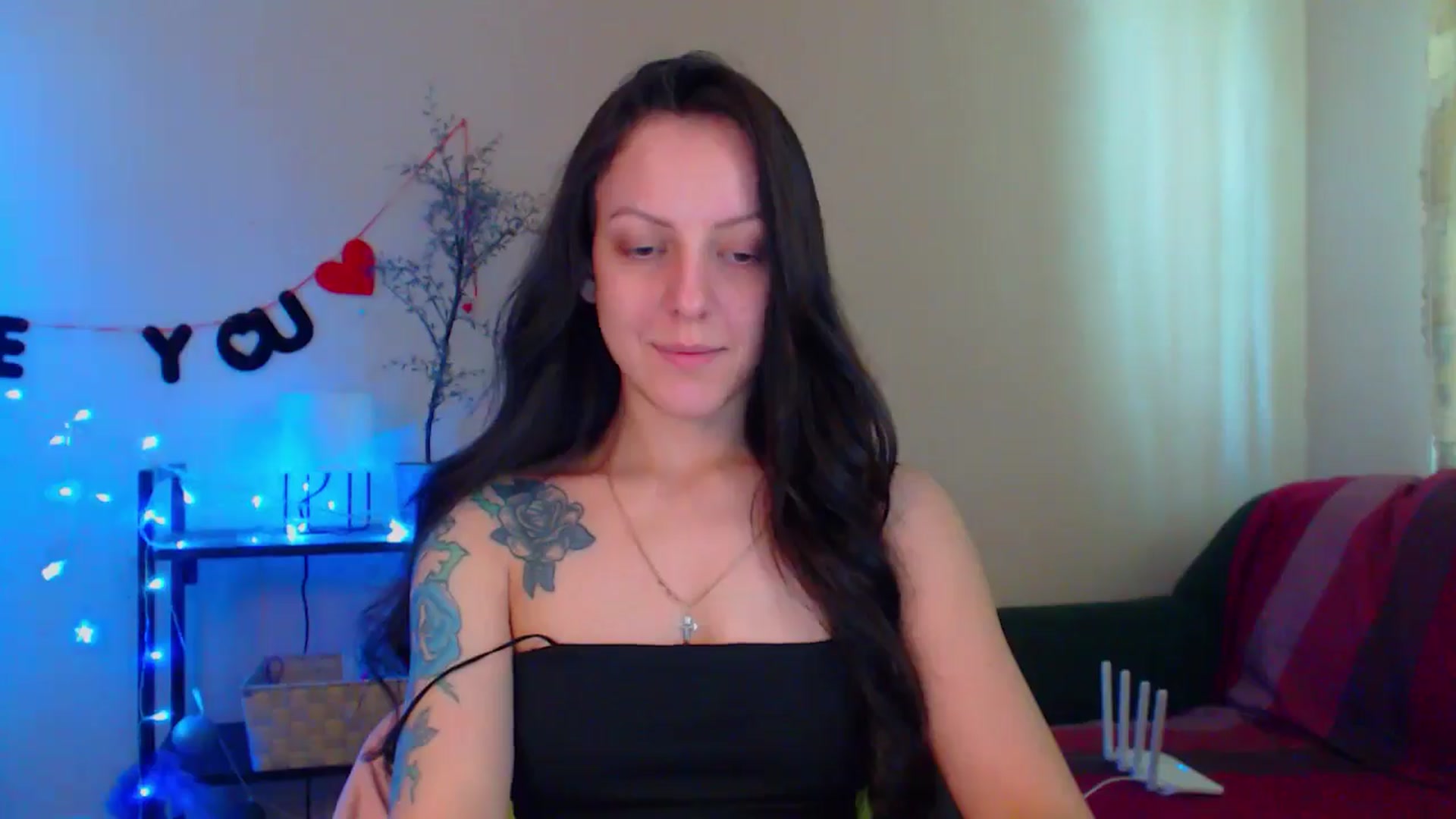 Gallery image thumbnail from Cos_Sexy's myfreecams stream on, 05/08/2024, 12:23 image 6 of 20