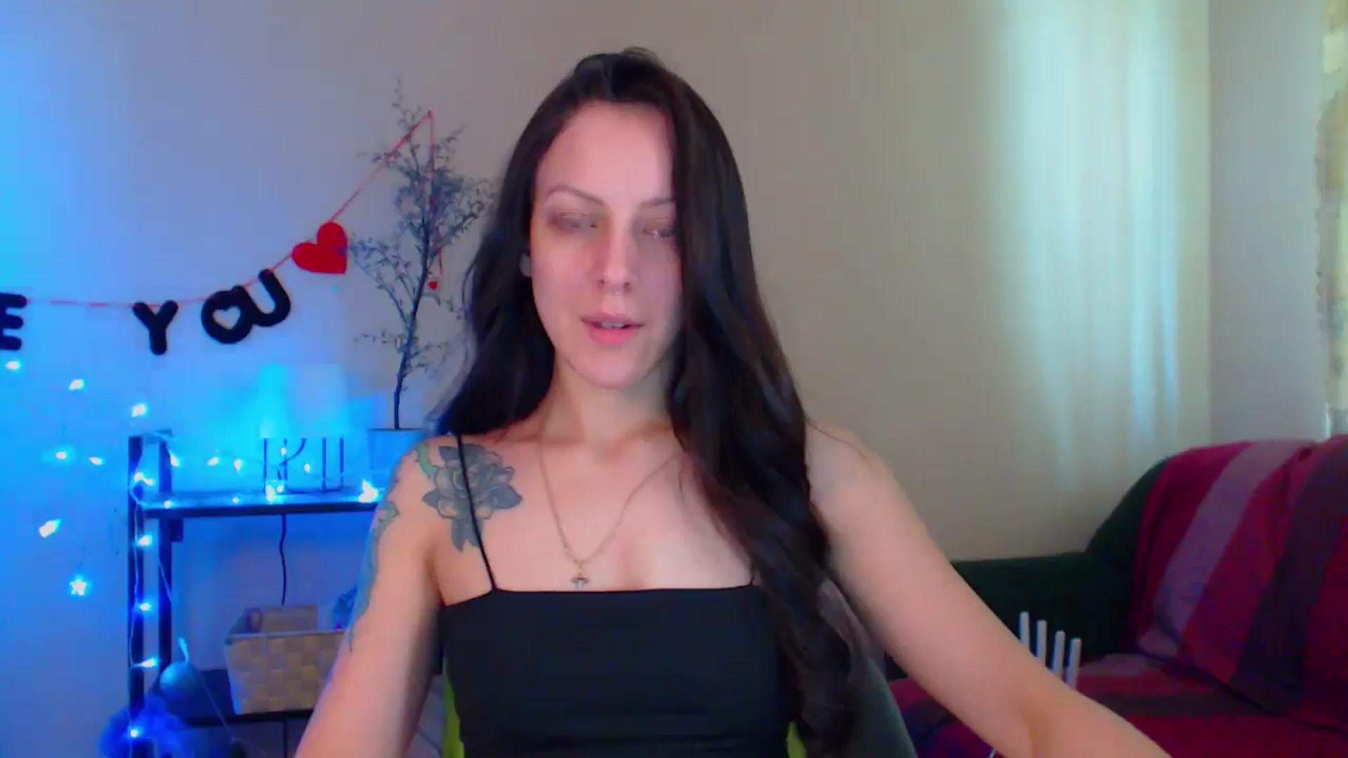 Gallery image thumbnail from Cos_Sexy's myfreecams stream on, 05/08/2024, 12:23 image 14 of 20