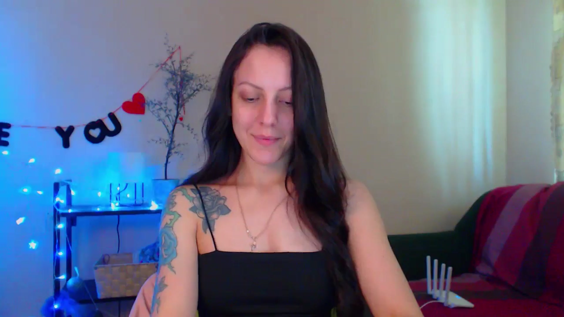 Gallery image thumbnail from Cos_Sexy's myfreecams stream on, 05/08/2024, 12:23 image 18 of 20