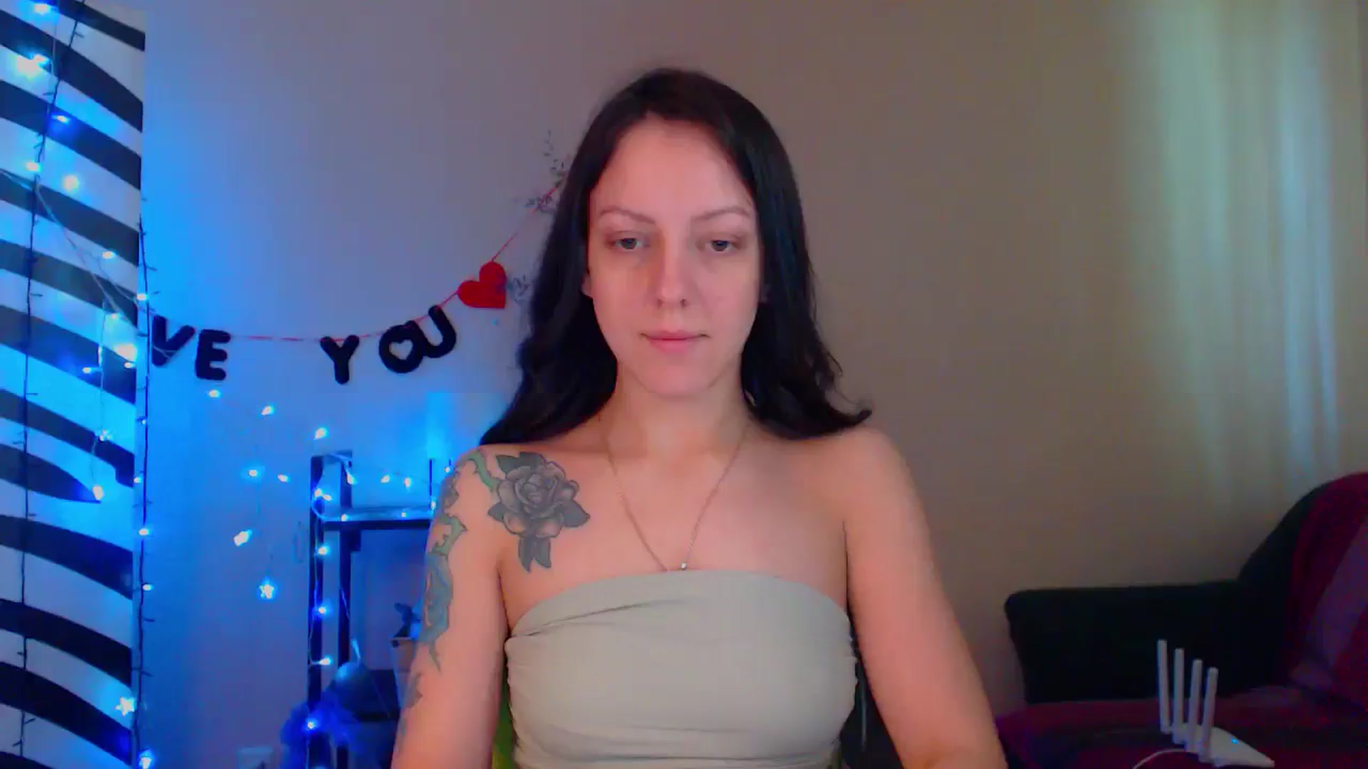 Gallery image thumbnail from Cos_Sexy's myfreecams stream on, 05/09/2024, 10:42 image 1 of 20