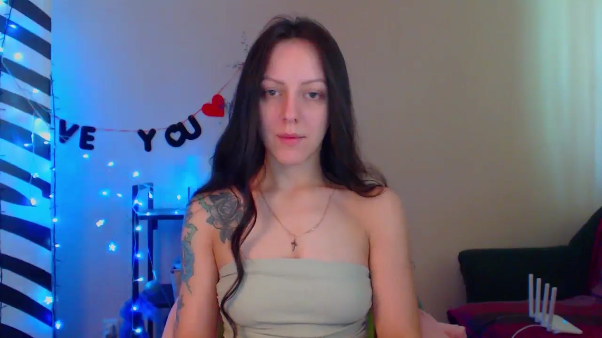 Gallery image thumbnail from Cos_Sexy's myfreecams stream on, 05/10/2024, 11:08 image 9 of 20