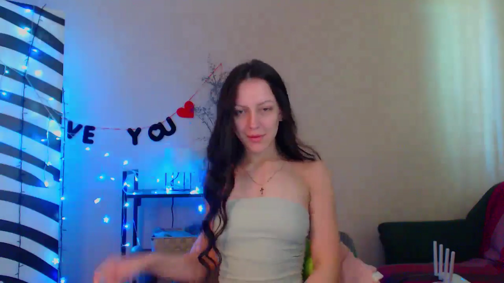 Gallery image thumbnail from Cos_Sexy's myfreecams stream on, 05/10/2024, 11:08 image 13 of 20
