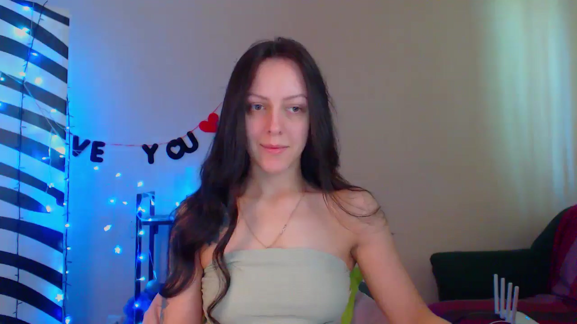 Gallery image thumbnail from Cos_Sexy's myfreecams stream on, 05/10/2024, 11:08 image 2 of 20