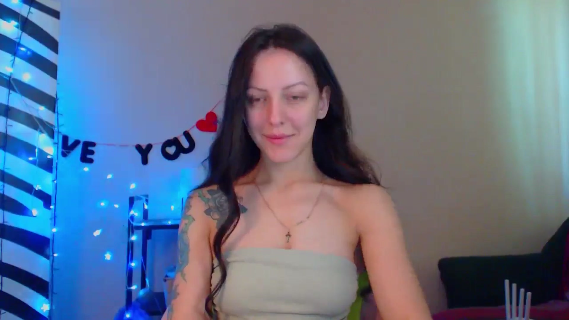 Gallery image thumbnail from Cos_Sexy's myfreecams stream on, 05/10/2024, 11:08 image 8 of 20