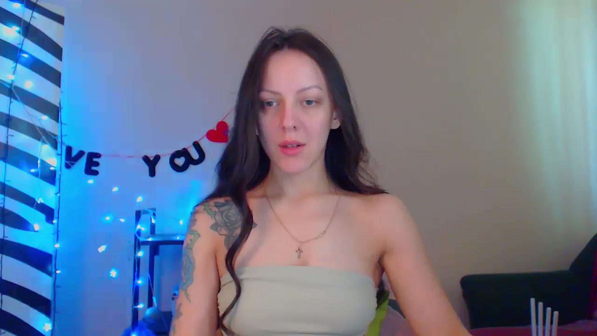 Gallery image thumbnail from Cos_Sexy's myfreecams stream on, 05/10/2024, 11:08 image 6 of 20