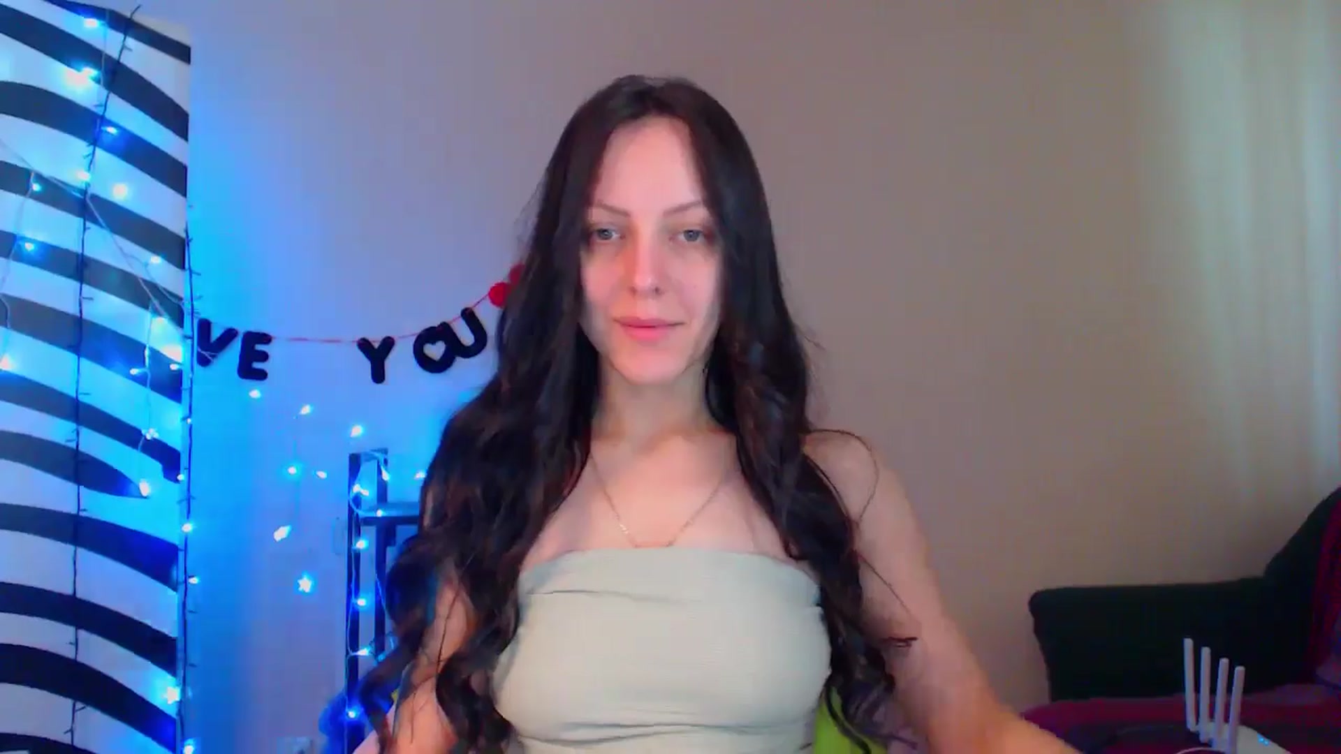 Gallery image thumbnail from Cos_Sexy's myfreecams stream on, 05/13/2024, 10:25 image 5 of 20