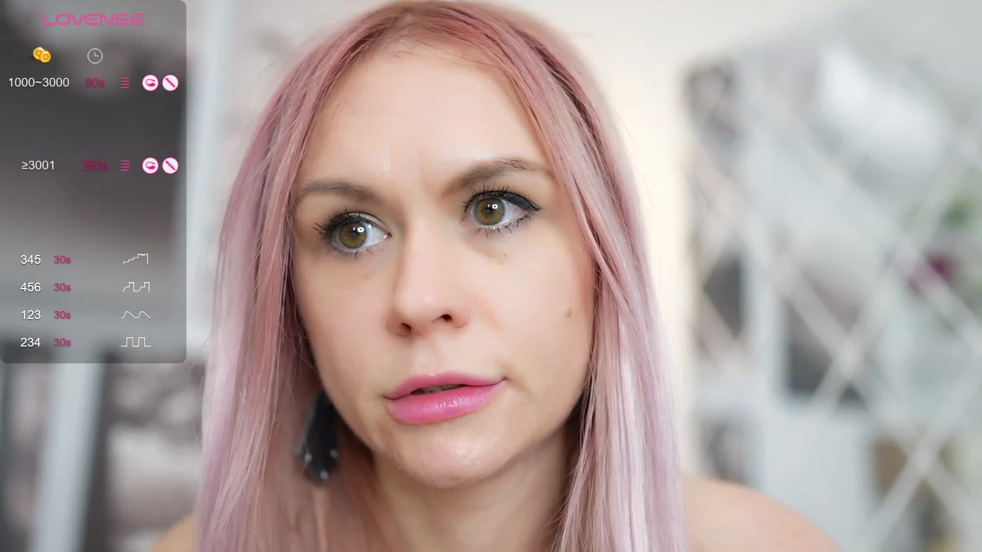Gallery image thumbnail from CosmicJenny's myfreecams stream on, 10/30/2023, 10:56 image 8 of 20