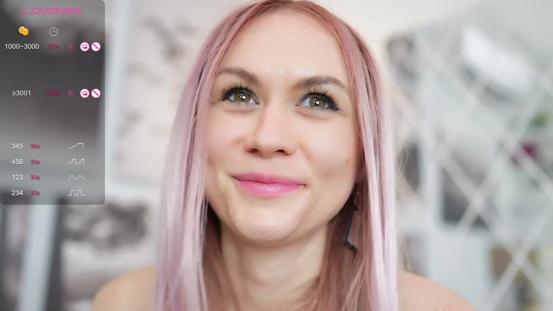 Gallery image thumbnail from CosmicJenny's myfreecams stream on, 10/30/2023, 10:56 image 16 of 20