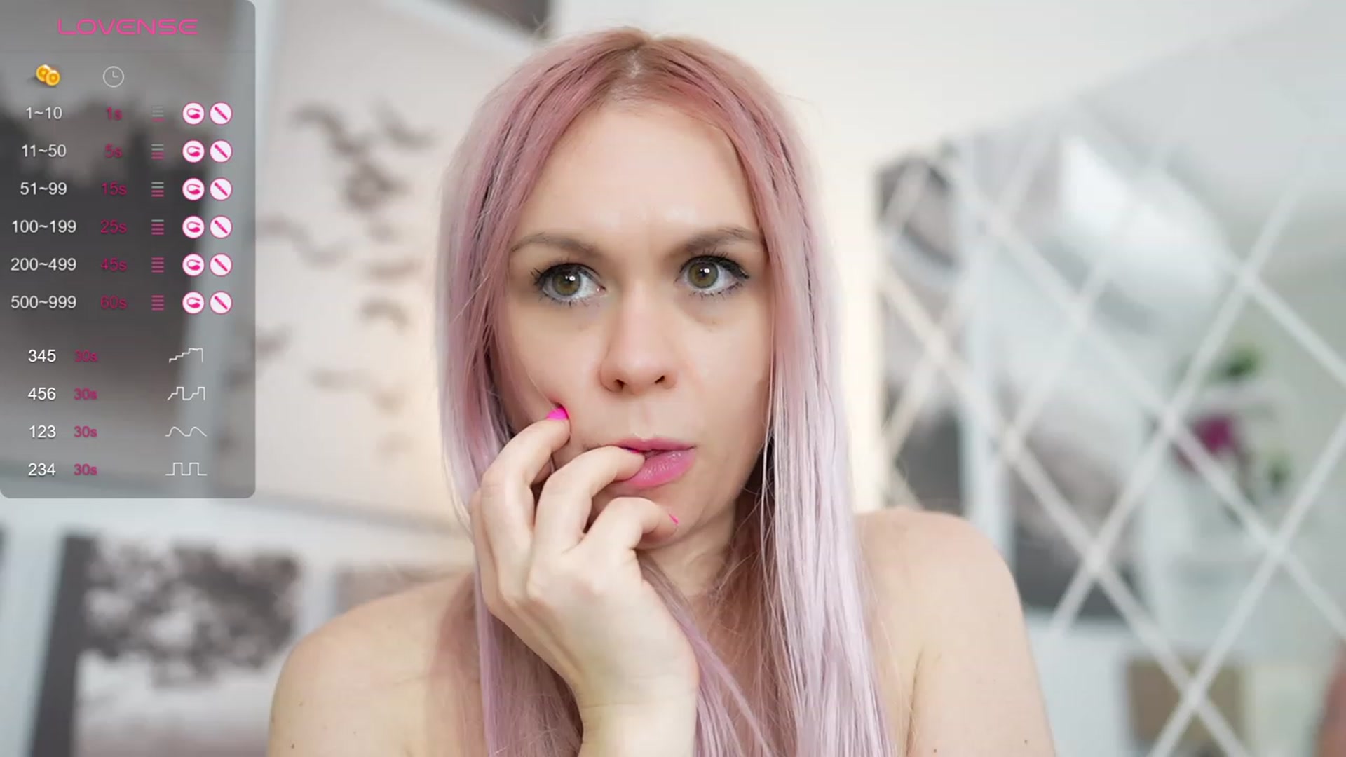 Gallery image thumbnail from CosmicJenny's myfreecams stream on, 10/30/2023, 11:55 image 14 of 20