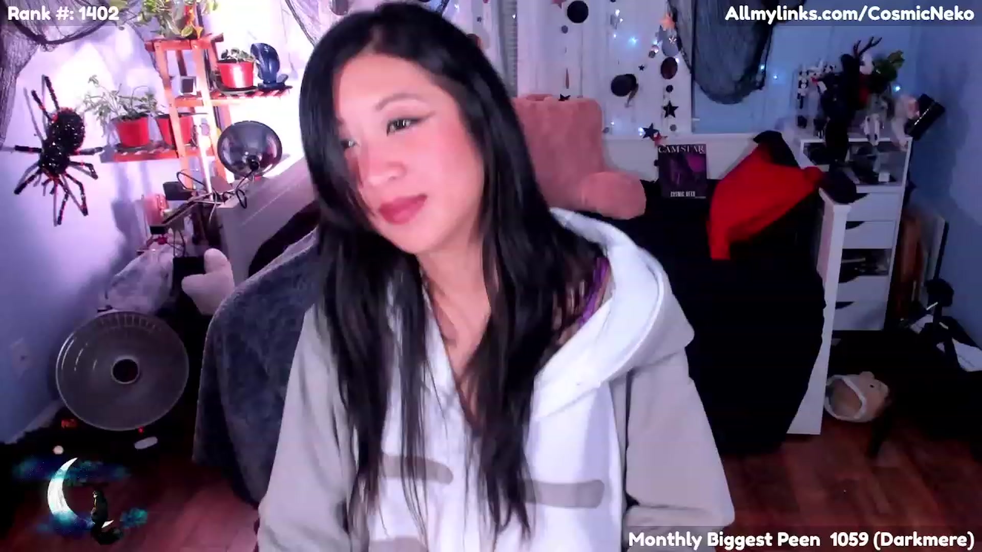 Gallery image thumbnail from CosmicNeko's myfreecams stream on, 11/18/2022, 07:57 image 1 of 20