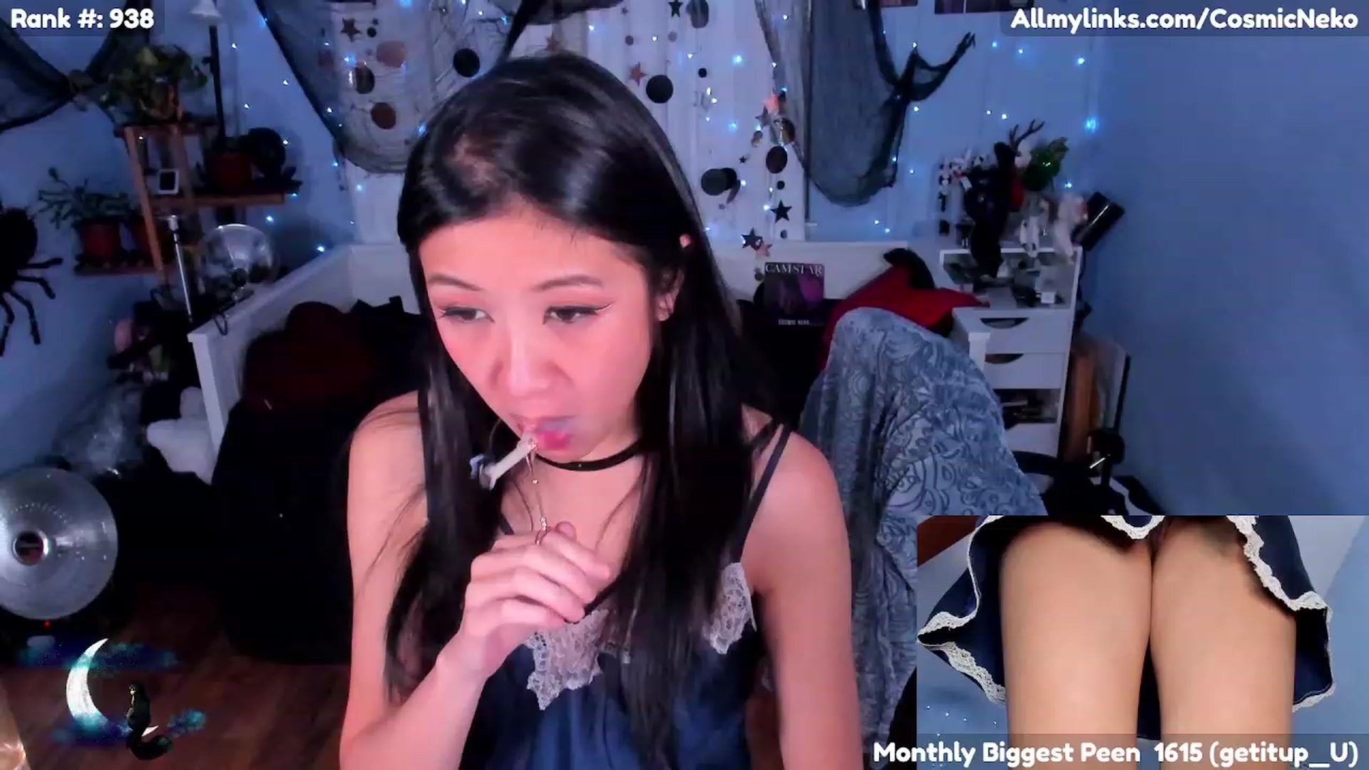 Gallery image thumbnail from CosmicNeko's myfreecams stream on, 11/19/2022, 07:41 image 11 of 20