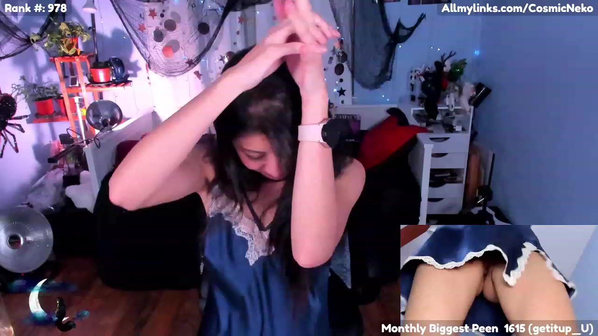 Gallery image thumbnail from CosmicNeko's myfreecams stream on, 11/19/2022, 07:41 image 8 of 20