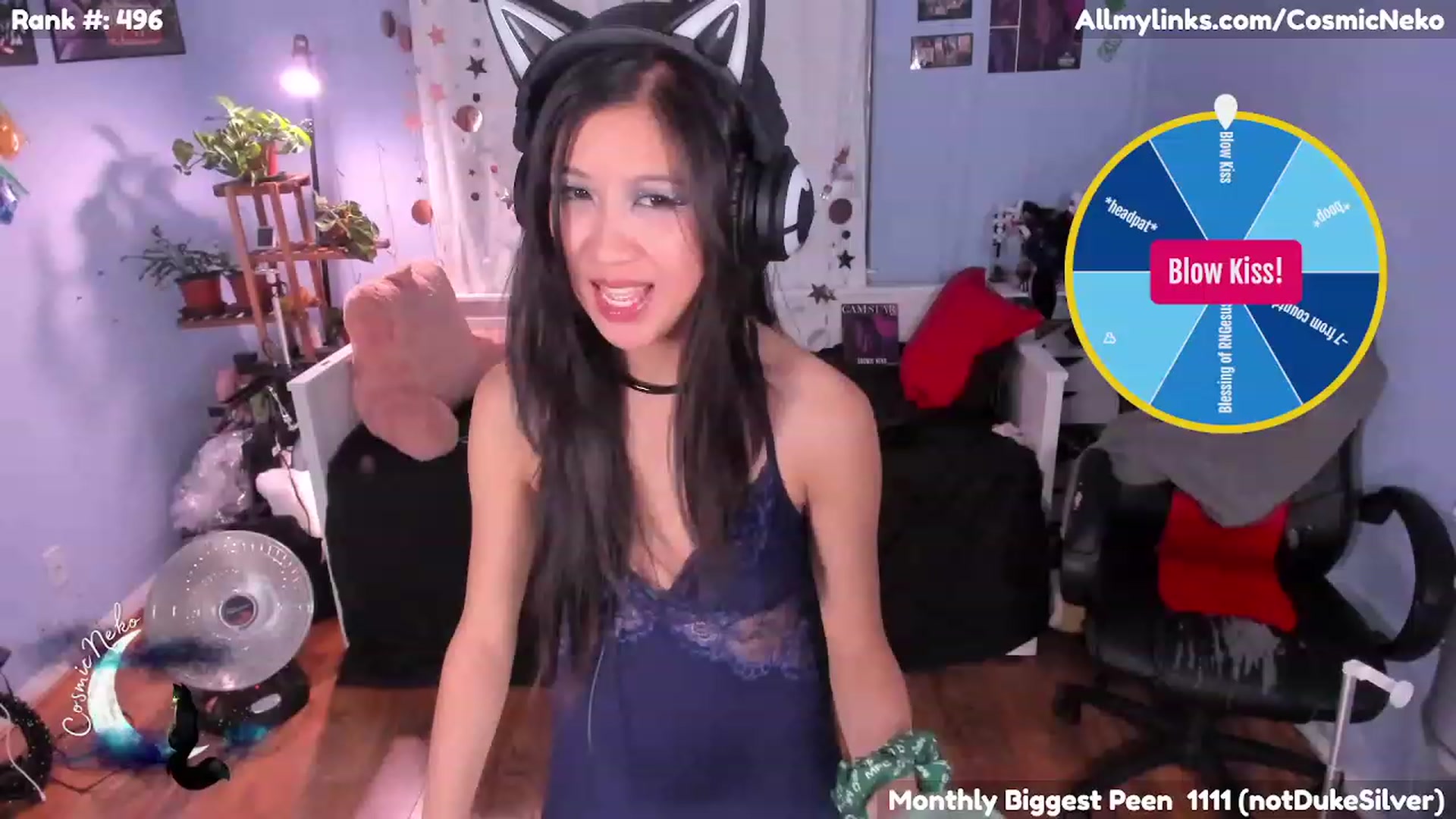 Gallery image thumbnail from CosmicNeko's myfreecams stream on, 12/03/2022, 06:15 image 7 of 20