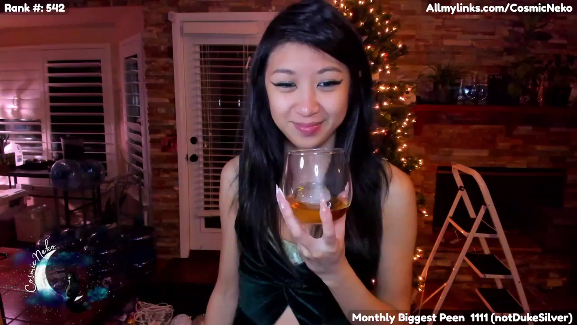 Gallery image thumbnail from CosmicNeko's myfreecams stream on, 12/05/2022, 05:34 image 5 of 20