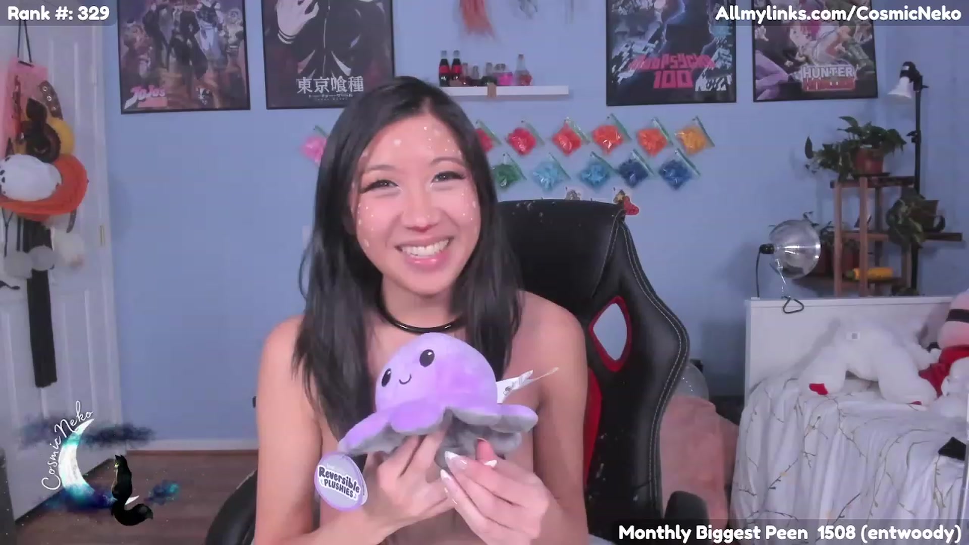Gallery image thumbnail from CosmicNeko's myfreecams stream on, 12/18/2022, 08:32 image 9 of 20