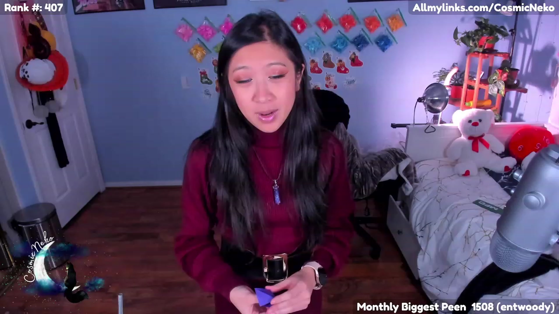 Gallery image thumbnail from CosmicNeko's myfreecams stream on, 12/23/2022, 07:58 image 1 of 20