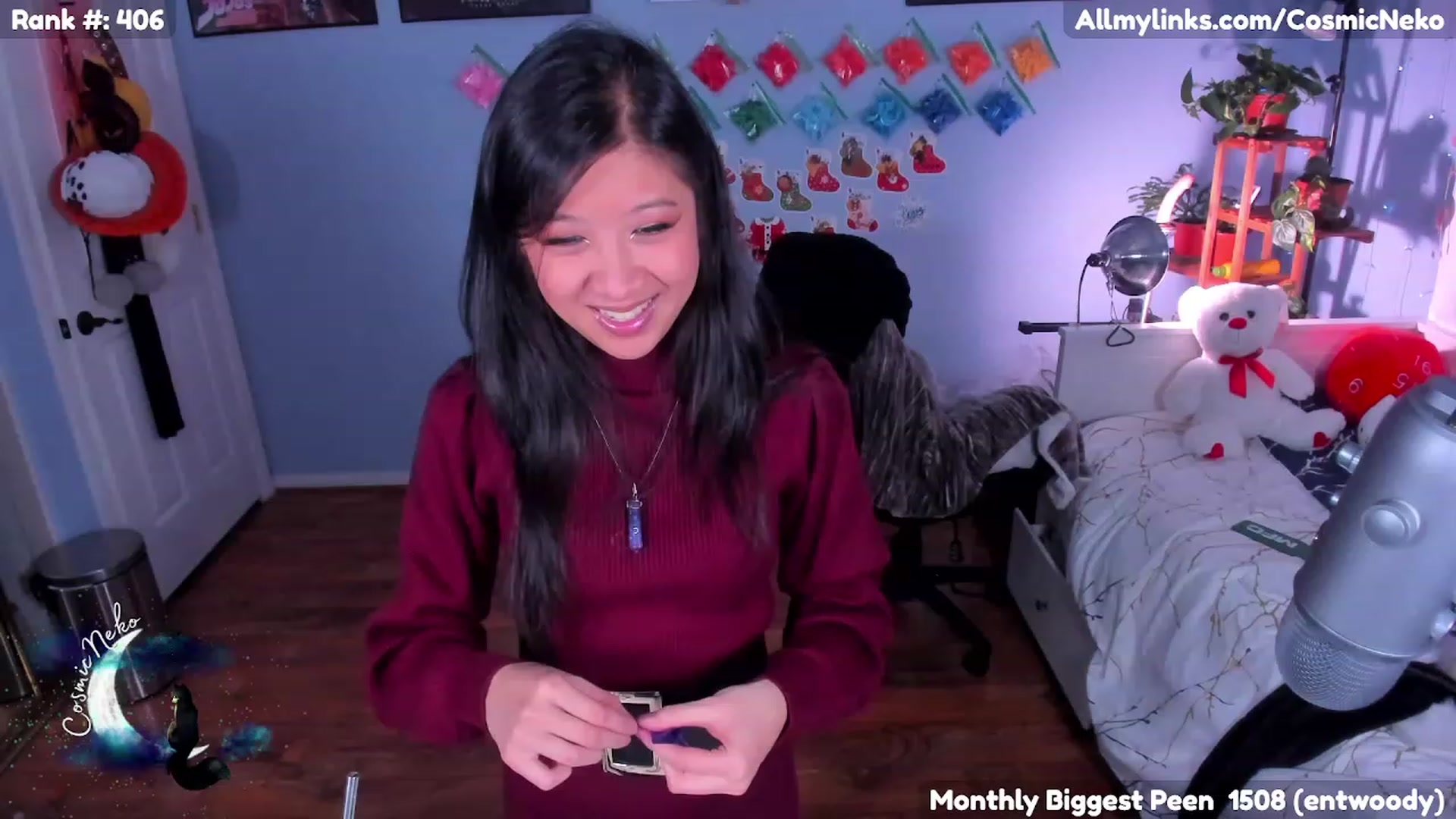 Gallery image thumbnail from CosmicNeko's myfreecams stream on, 12/23/2022, 07:58 image 5 of 20