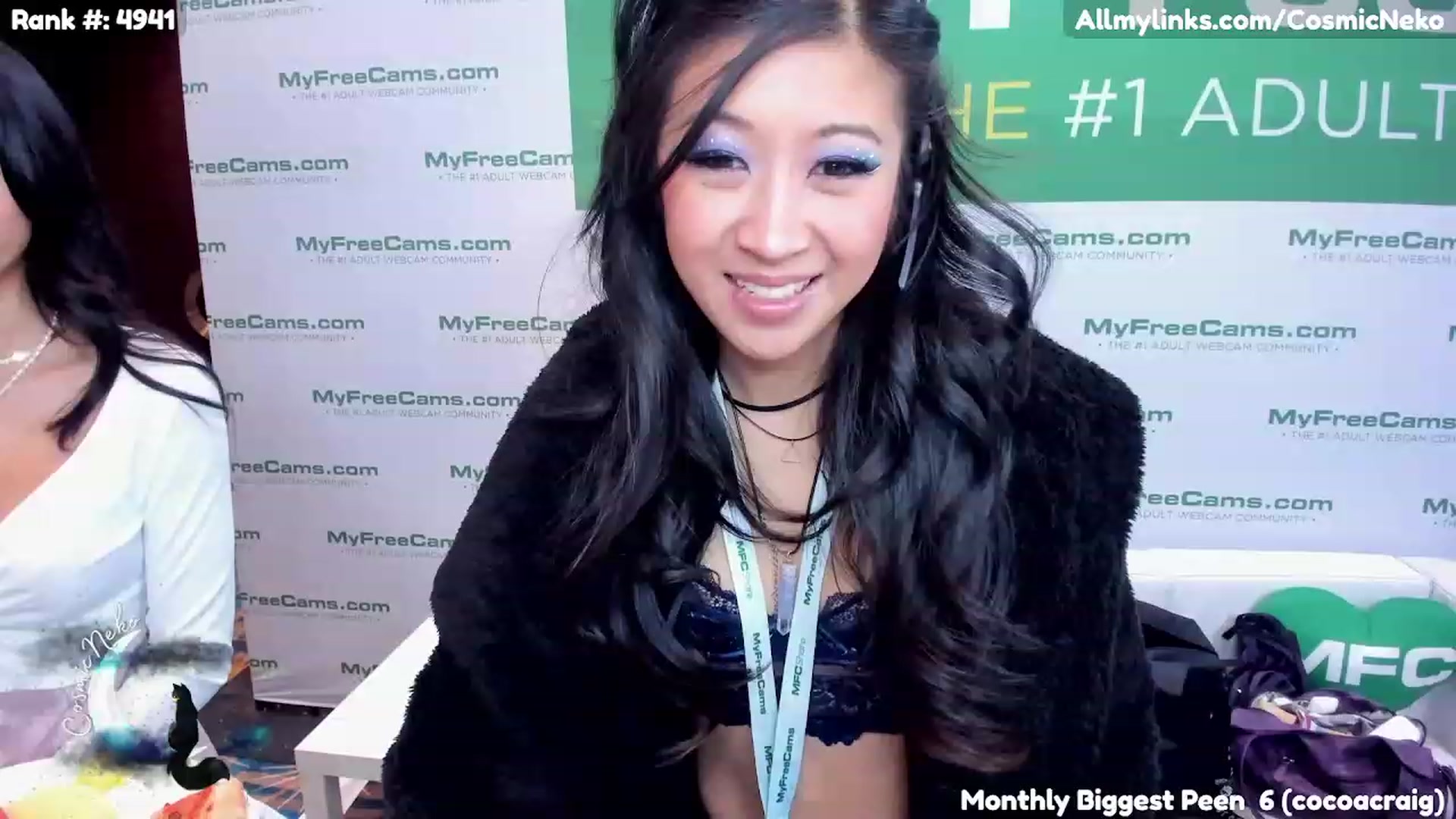 Gallery image thumbnail from CosmicNeko's myfreecams stream on, 01/05/2023, 21:37 image 8 of 20