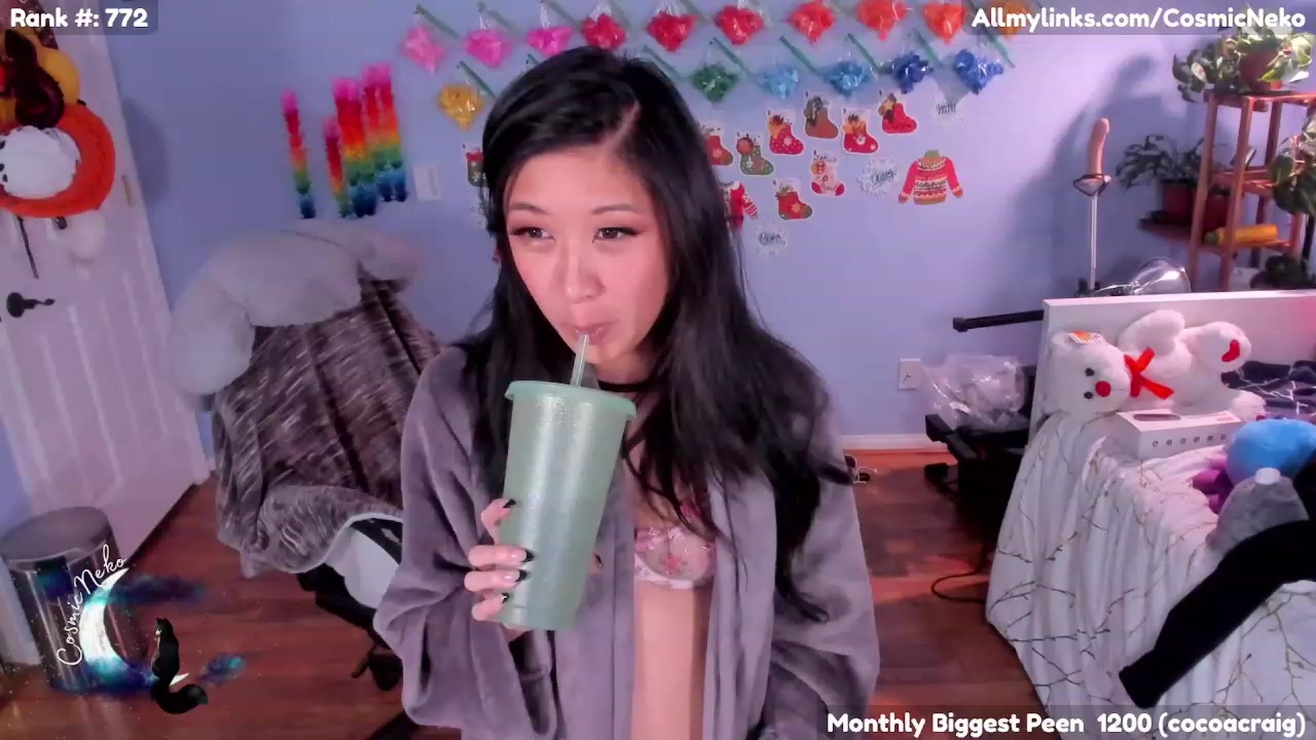 Gallery image thumbnail from CosmicNeko's myfreecams stream on, 01/21/2023, 08:16 image 3 of 20