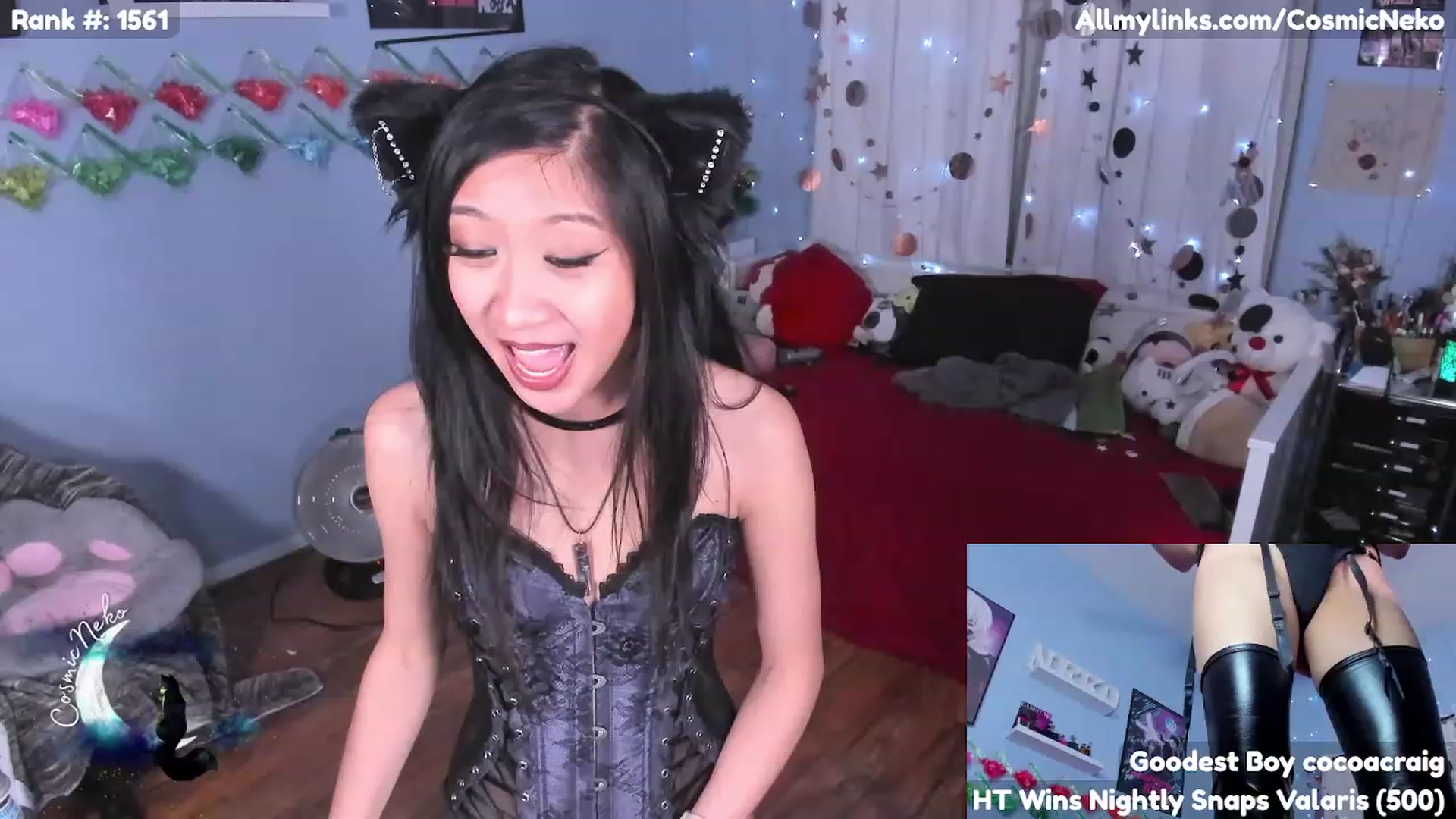 Gallery image thumbnail from CosmicNeko's myfreecams stream on, 03/19/2023, 04:44 image 10 of 20