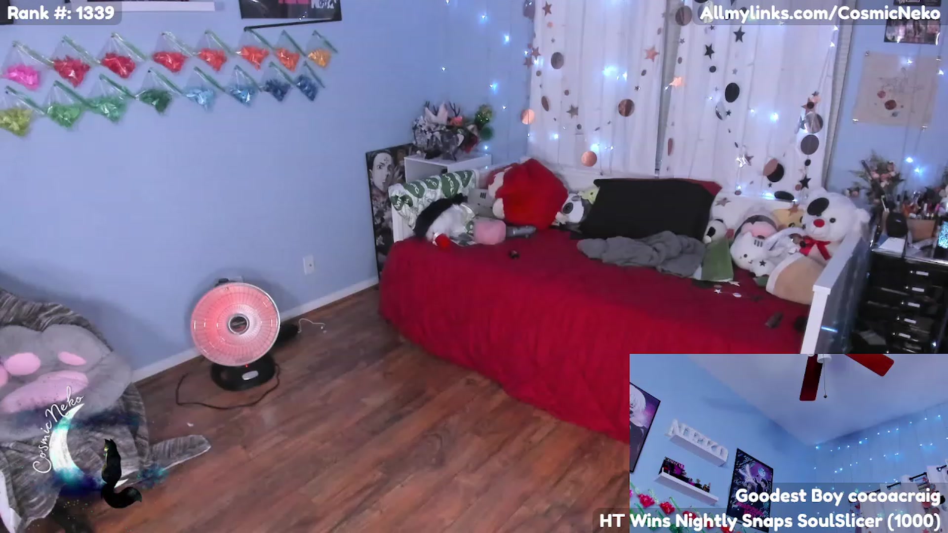Gallery image thumbnail from CosmicNeko's myfreecams stream on, 03/19/2023, 06:05 image 1 of 20