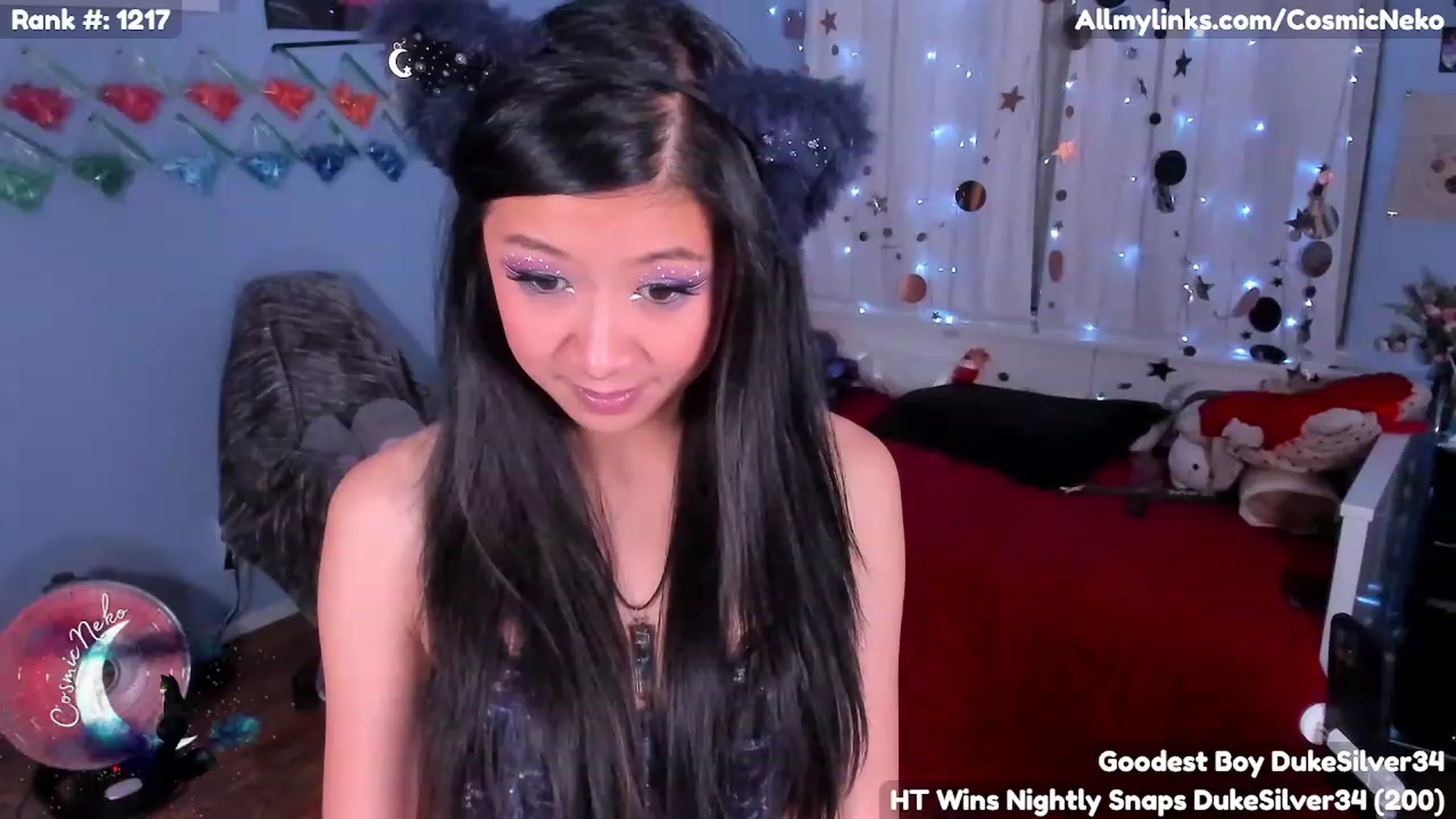 Gallery image thumbnail from CosmicNeko's myfreecams stream on, 04/02/2023, 04:40 image 10 of 20