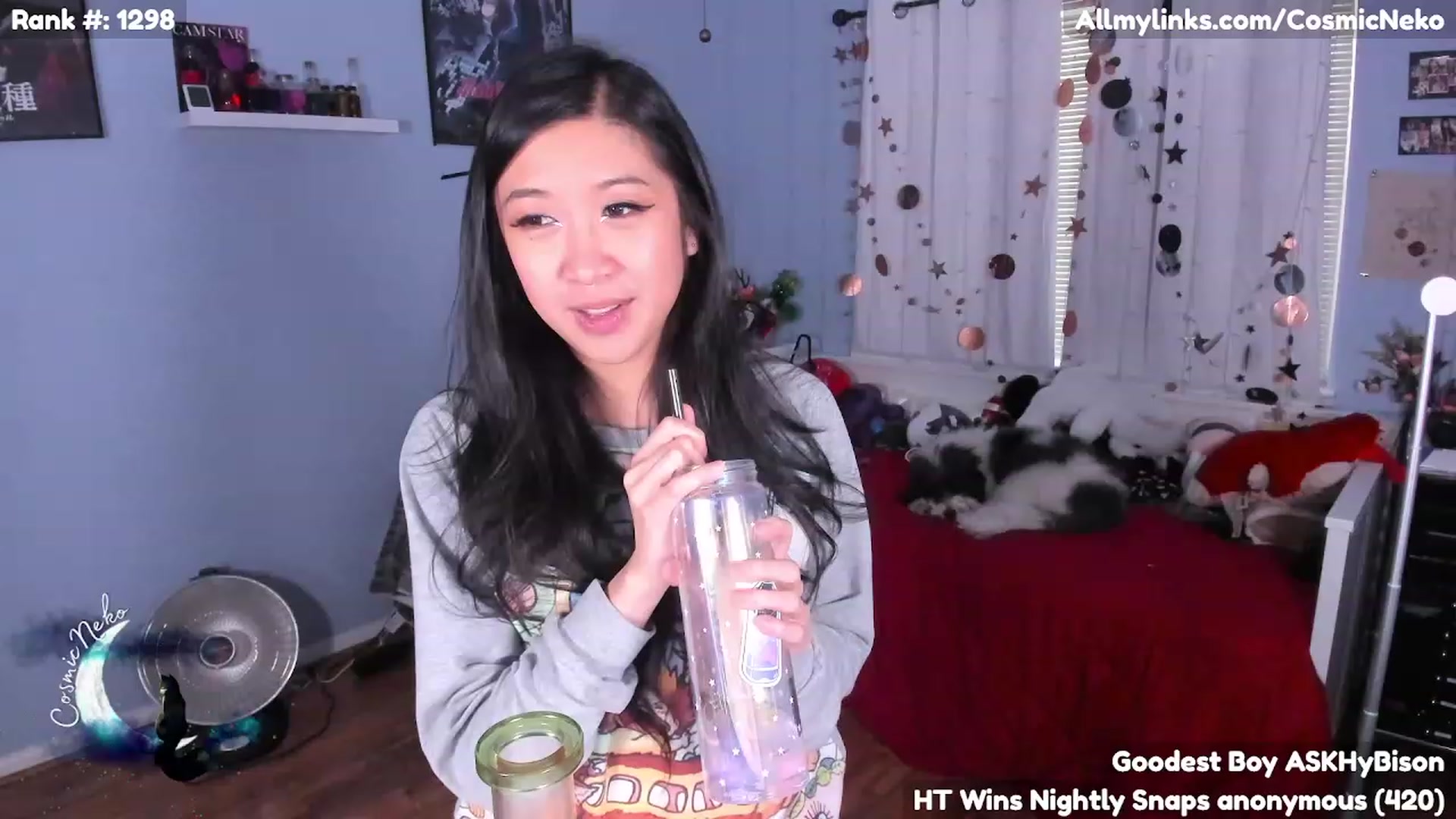 Gallery image thumbnail from CosmicNeko's myfreecams stream on, 04/07/2023, 21:58 image 15 of 20