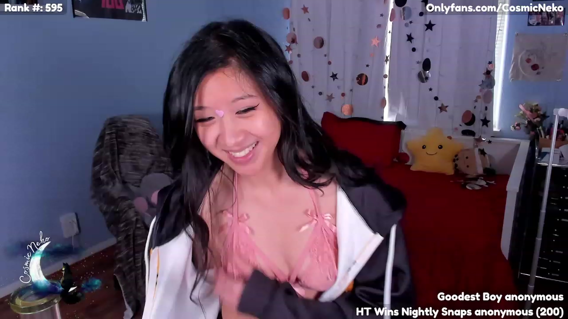 Gallery image thumbnail from CosmicNeko's myfreecams stream on, 05/04/2023, 17:26 image 16 of 20