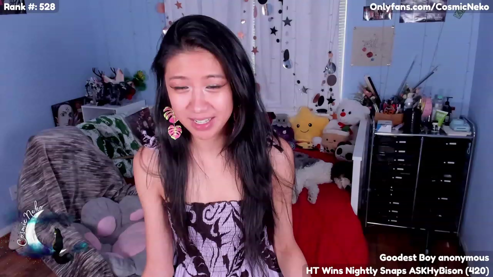 Gallery image thumbnail from CosmicNeko's myfreecams stream on, 05/18/2023, 19:01 image 11 of 20