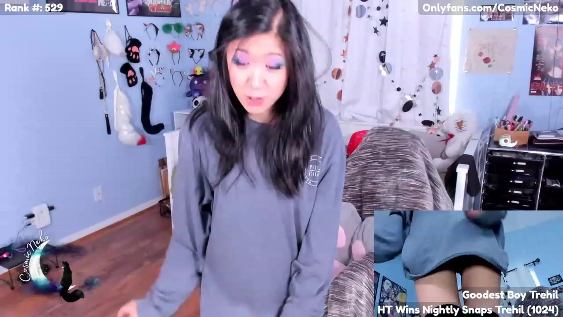 Gallery image thumbnail from CosmicNeko's myfreecams stream on, 07/01/2023, 18:00 image 9 of 20