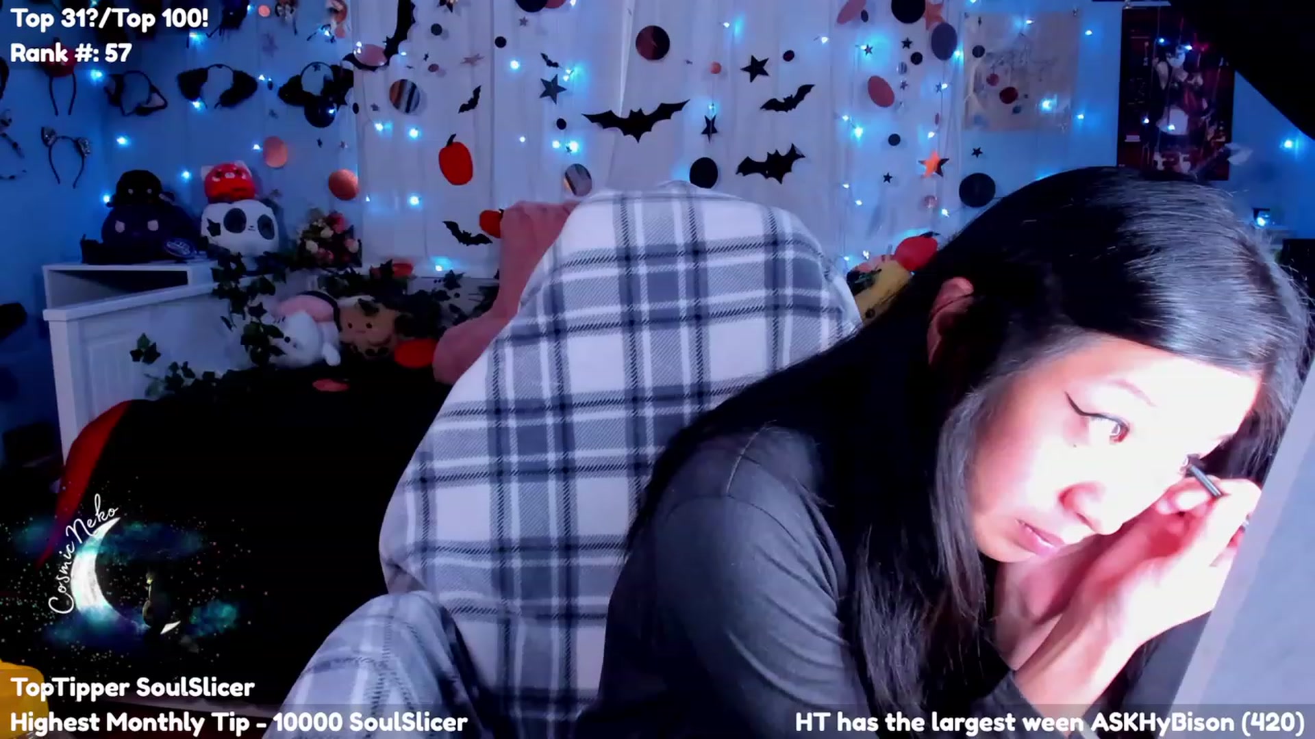 Gallery image thumbnail from CosmicNeko's myfreecams stream on, 10/03/2023, 19:06 image 2 of 20