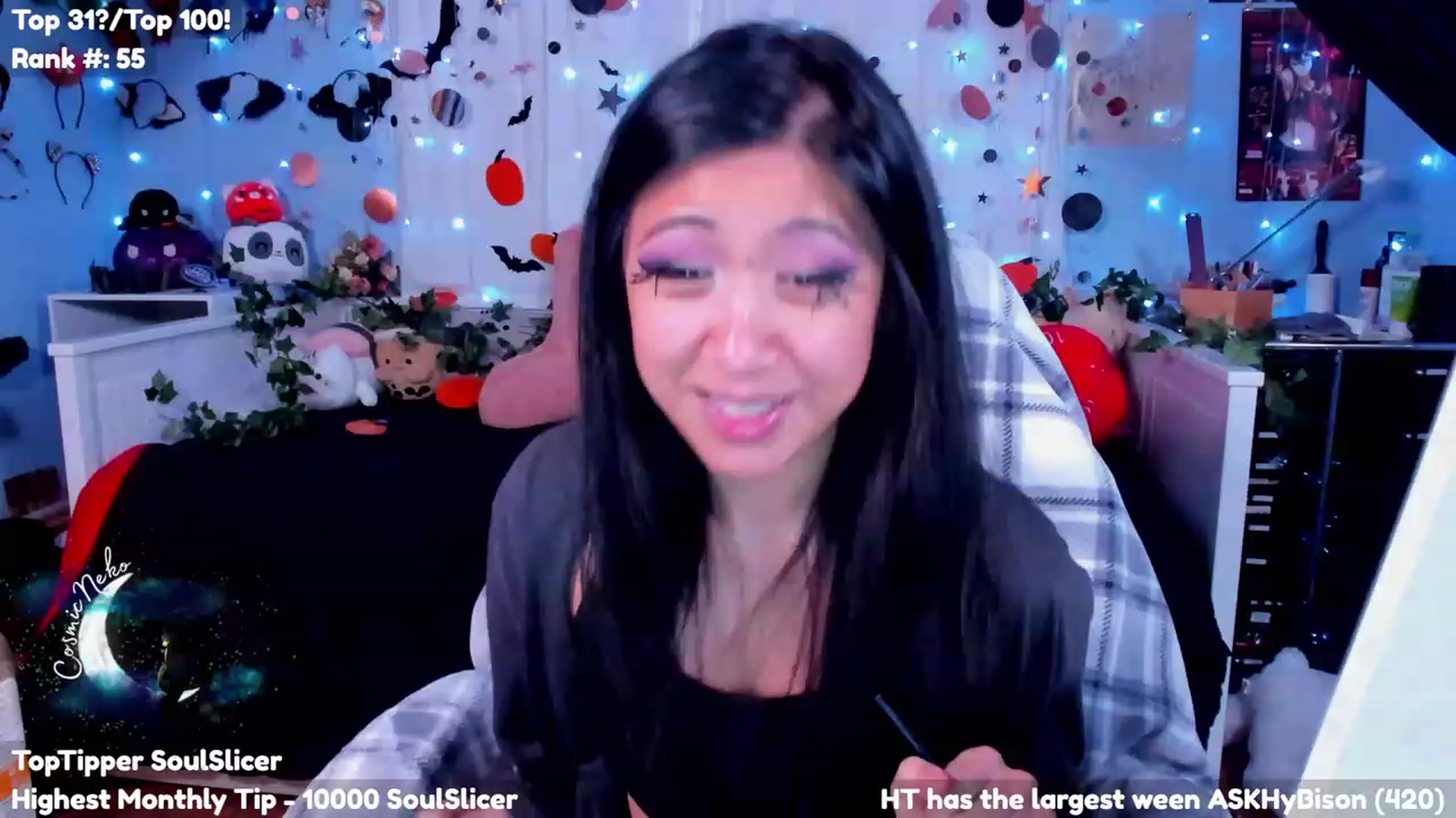 Gallery image thumbnail from CosmicNeko's myfreecams stream on, 10/03/2023, 19:06 image 10 of 20