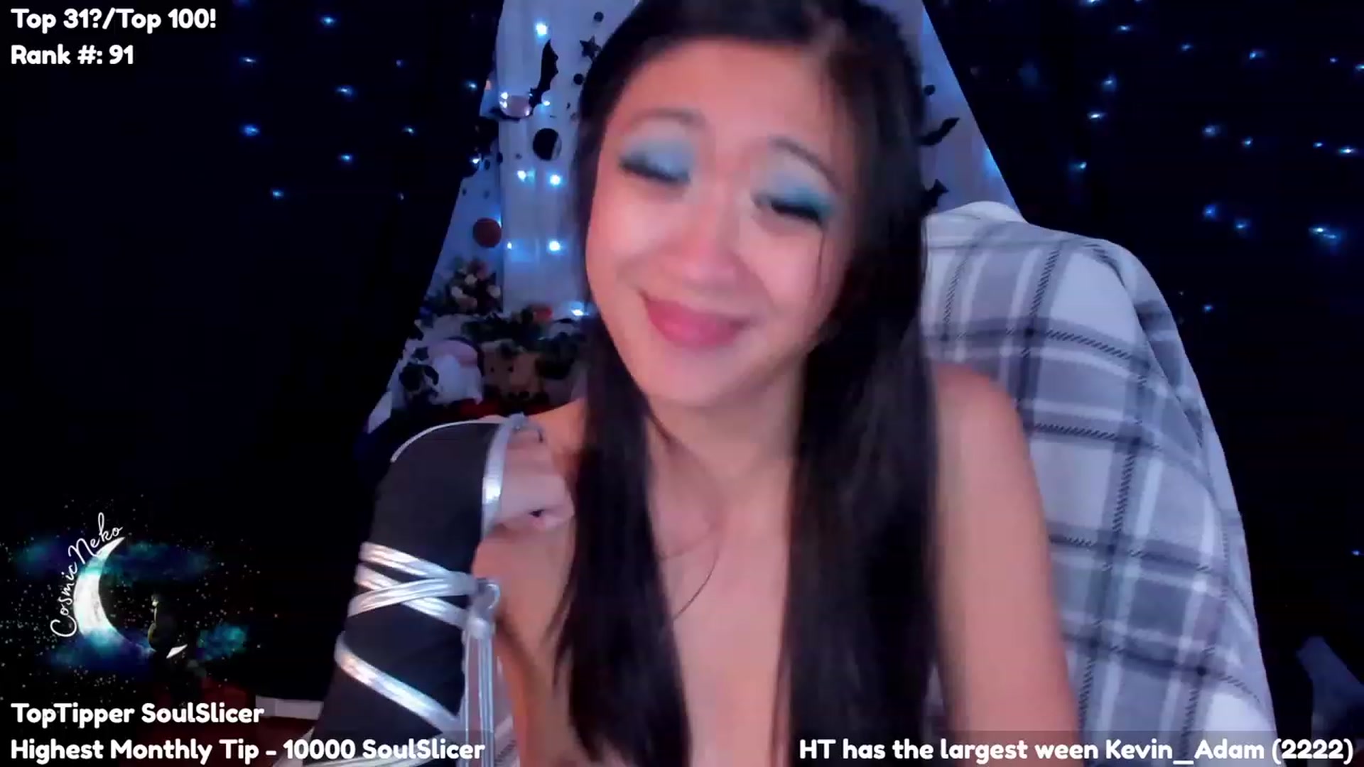 Gallery image thumbnail from CosmicNeko's myfreecams stream on, 10/06/2023, 05:08 image 13 of 20