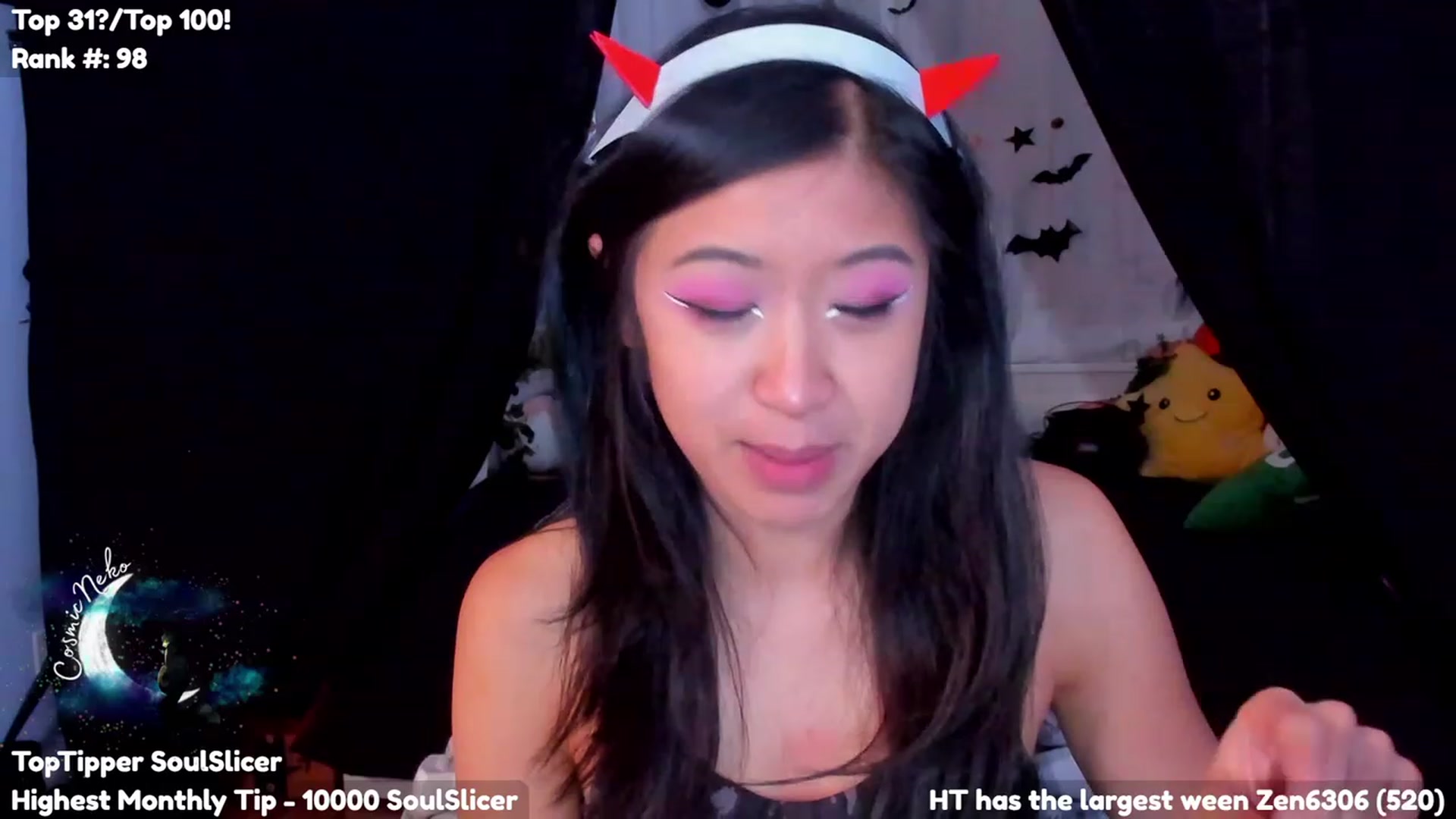 Gallery image thumbnail from CosmicNeko's myfreecams stream on, 10/06/2023, 19:12 image 10 of 20